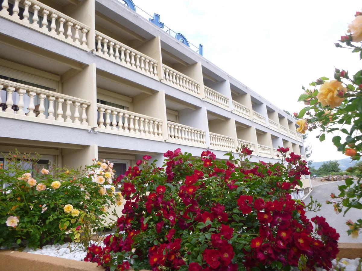 Logis Hotel Le Col De L'Ange Драгиньян Экстерьер фото